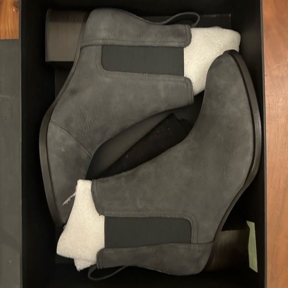 Rag & Bone Walker Boot Size 39 (9 ) in Charcoal Nubuck. Brand New original box. - Picture 3 of 4